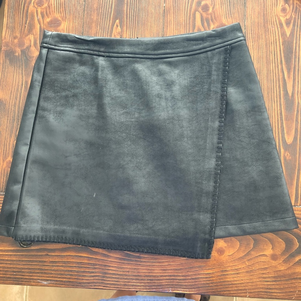 Faux suede black skort